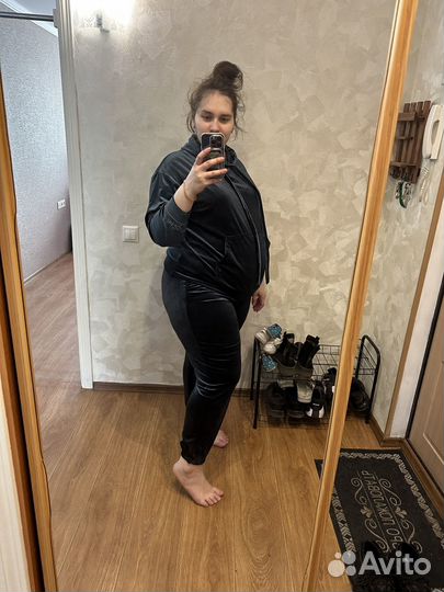 Костюм женский