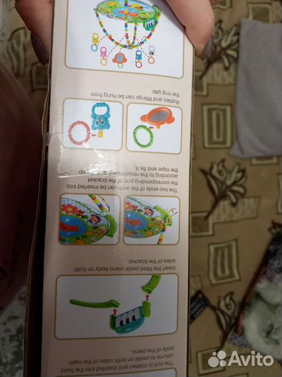 Развивающий коврик с пианино