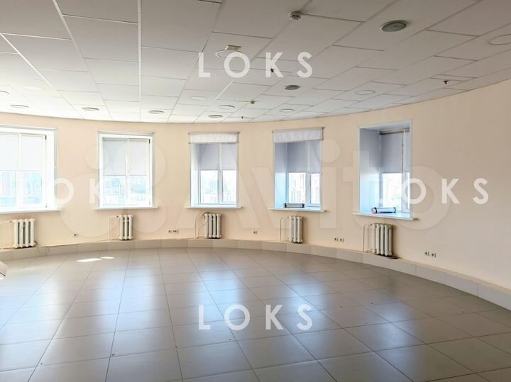 Офис 85 м² с ремонтом возле метро