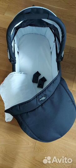 Valco Baby External Bassinet Snap и Snap 4