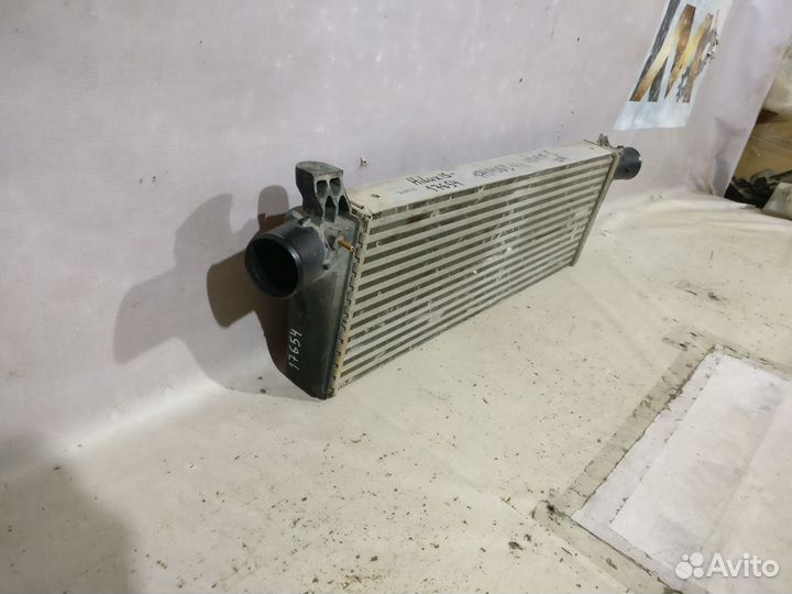 Тойота Хайлюкс 2015- Радиатор интеркулера 17654