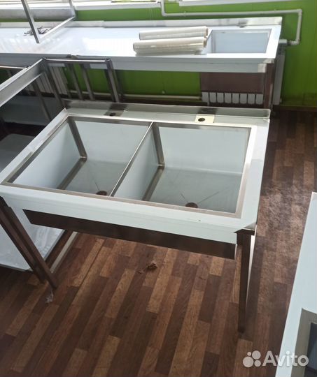 Мойка двухсекционная из нержавеющей стали