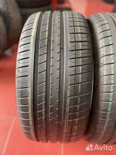 Michelin Pilot Sport 3 235/35 R19