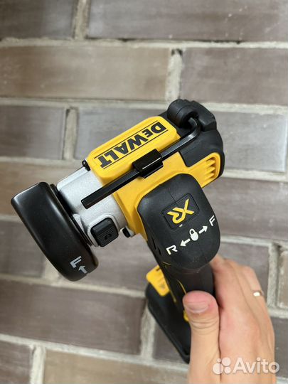 Мини ушм dewalt DCS438N