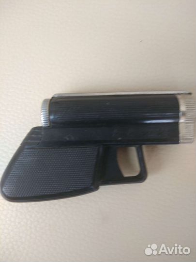 Зажигалка в виде пистолета