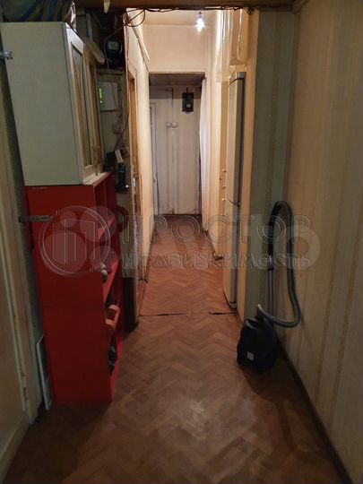 Комната 24,6 м² в 4-к., 3/8 эт.