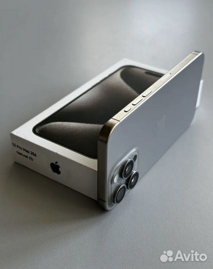 iPhone 15 Pro Max, 256 ГБ