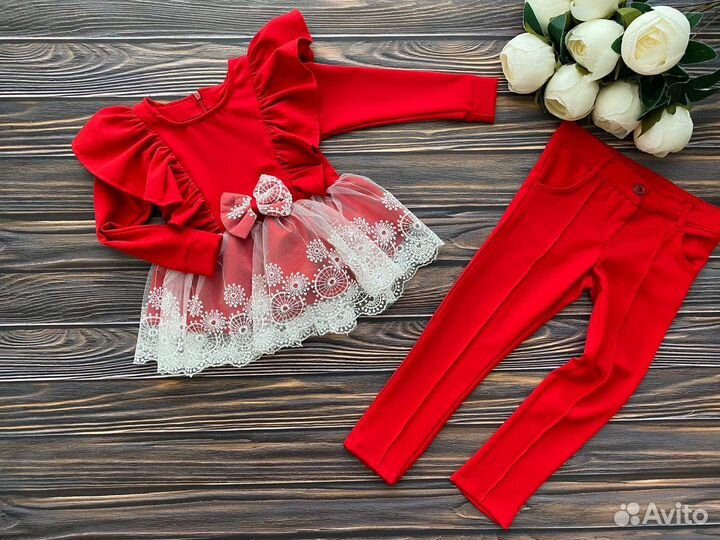Красивый костюм для девочки