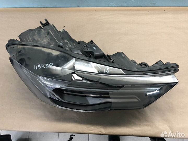 Фара правая Audi A6 C8 Matrix