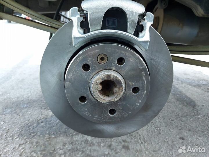 Комплект задних дисковых тормозов Амарок