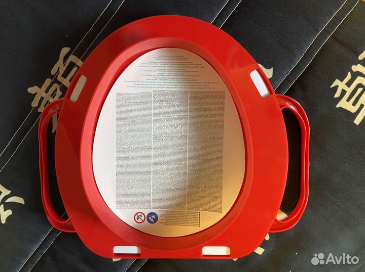 Детское сиденье на унитаз