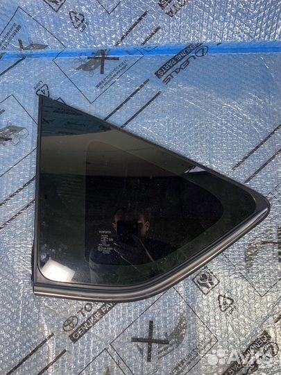 Стекло глухое Toyota Rav4 XA40 2013