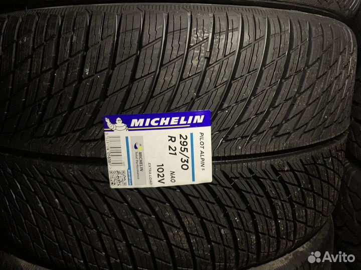 Michelin Pilot Alpin PA5 245/35 R20 и 295/30 R21 102V
