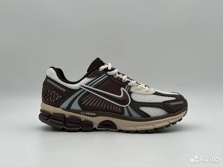 Nike Zoom Vomero 5 SP 'Earth Fossil'