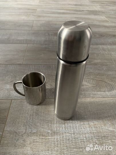 Термос с кружкой