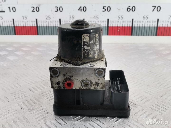 Блок ABS для Volkswagen Golf 4 1C0907379E