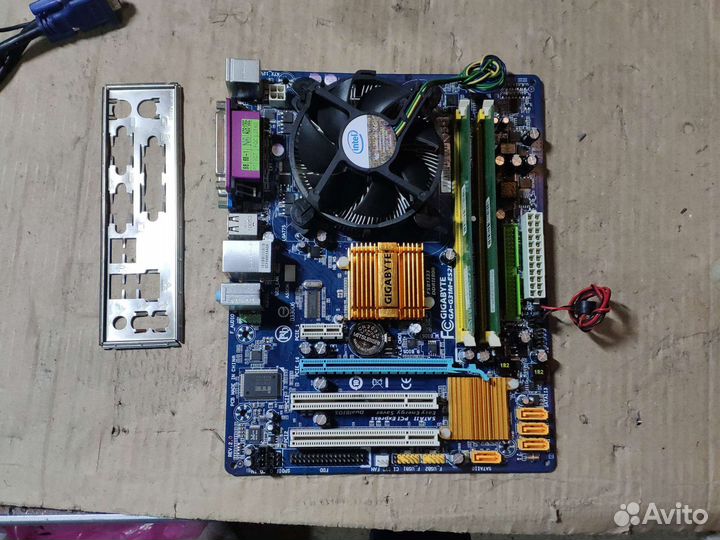 Материнская плата Gygabyte GAG31M-ES2L