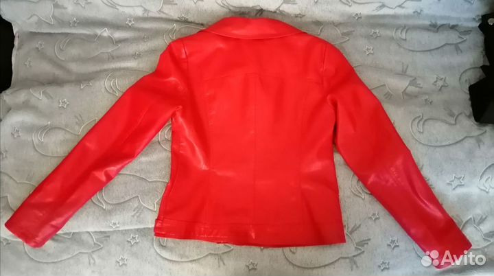Куртка женская из экокожи красная 44-46 рр