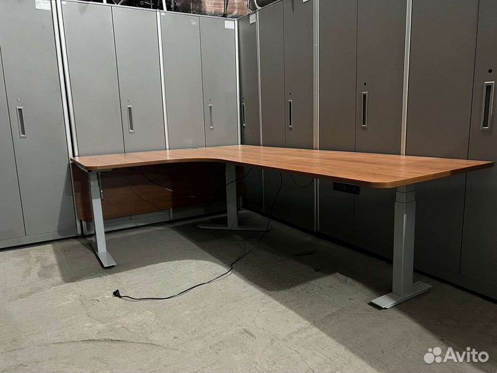 Стол регулируемый Ergostol Delta