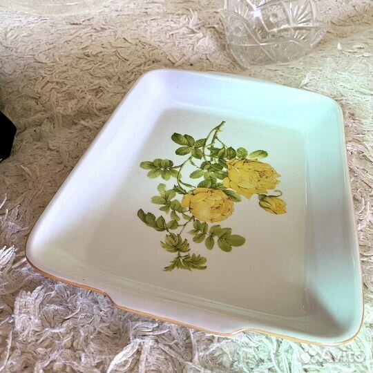 Тарелки для сервировки стола