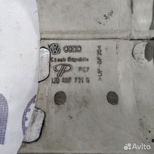 Теплоэкран Audi Q3 8U 2014