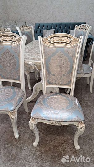 Кухонный стол и стулья комплект. Р