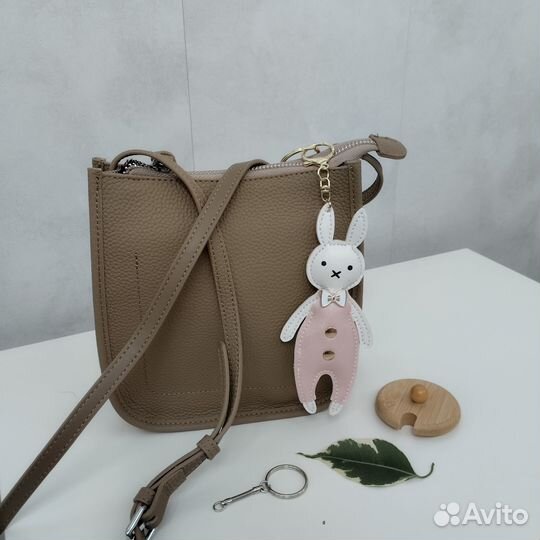 Брелок на сумку