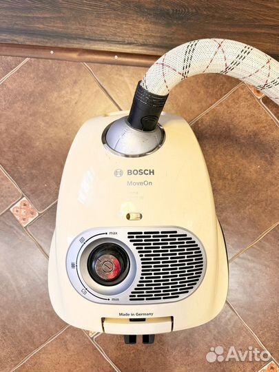 Пылесос bosch moveon 2200 W