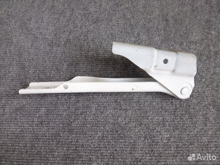 Ауди Q5 петля капота правая с 2009-2016