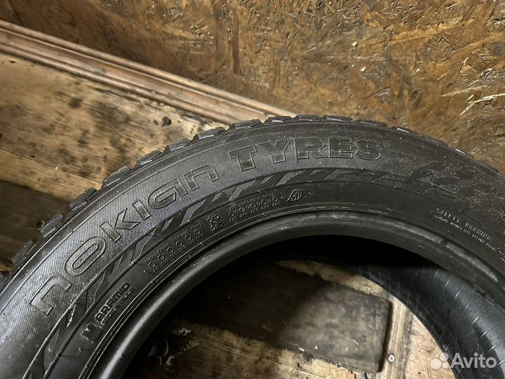 Nokian Tyres Hakkapeliitta 9 SUV 225/60 R17 103T