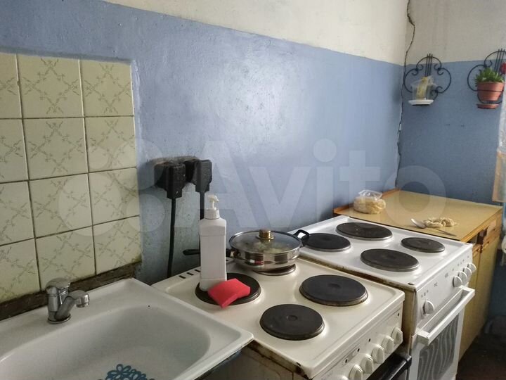 Комната 14 м² в 8-к., 8/9 эт.