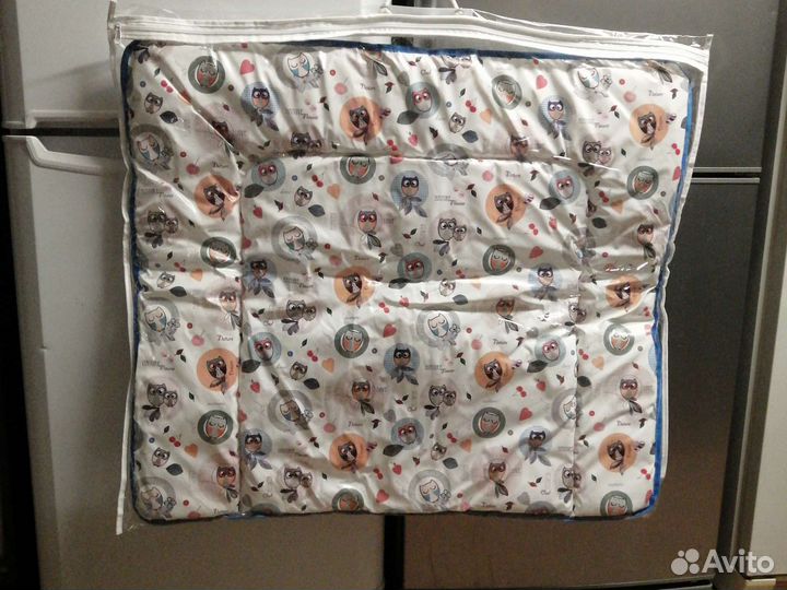 Коврик пеленальный новый, размер 80см на 90см