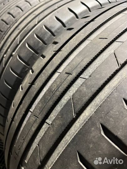 Nokian Tyres Hakka Black 2 SUV 235/55 R19 105W