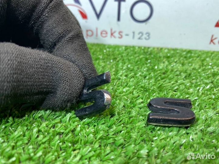 Шильдик Volkswagen Passat Variant 3C cczb 2011