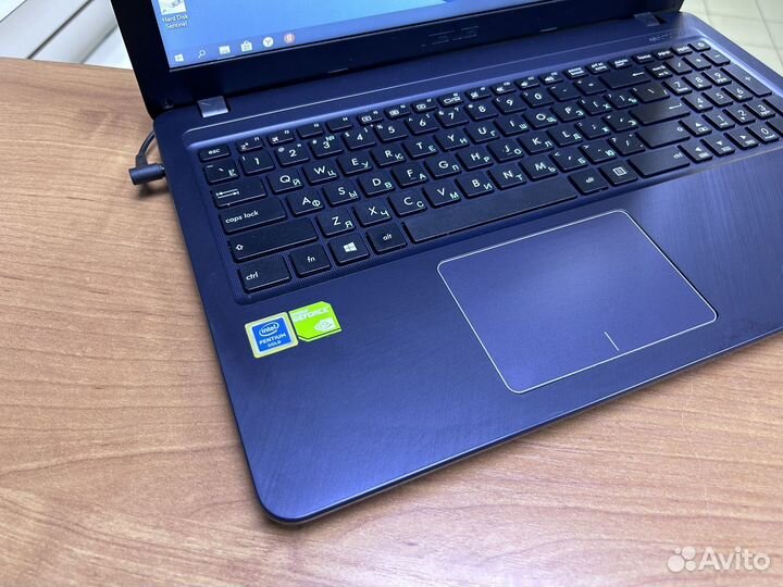 Быстрый Asus для игр/работы/долго держит заряд