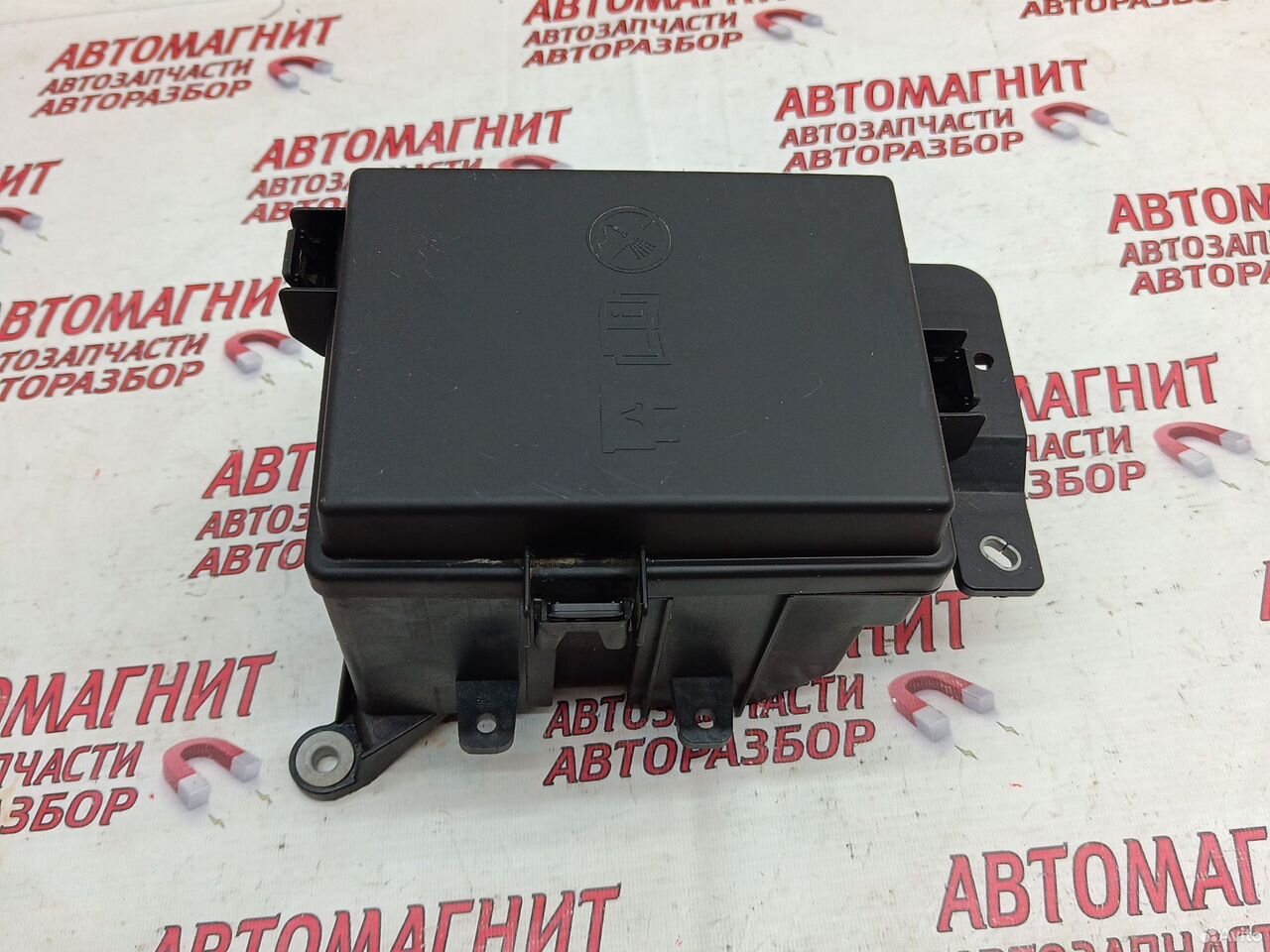 Корпус блока предохранителей Зикр 001 рестайлинг