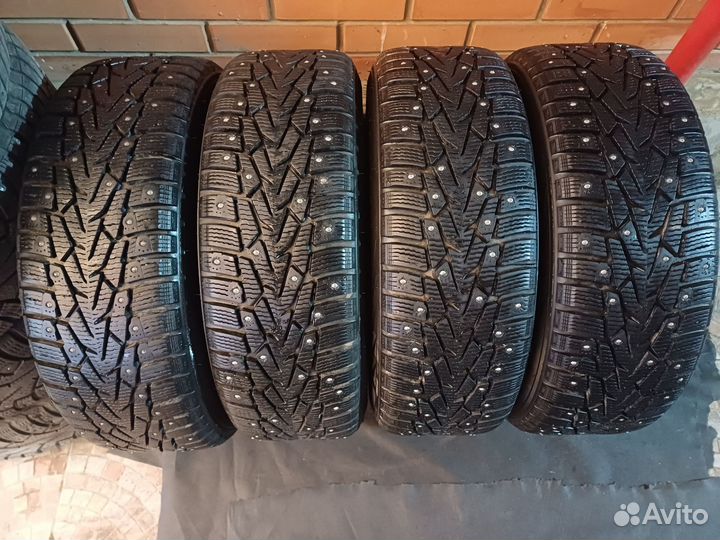 Nokian Tyres Hakkapeliitta 5 205/60 R16 92H