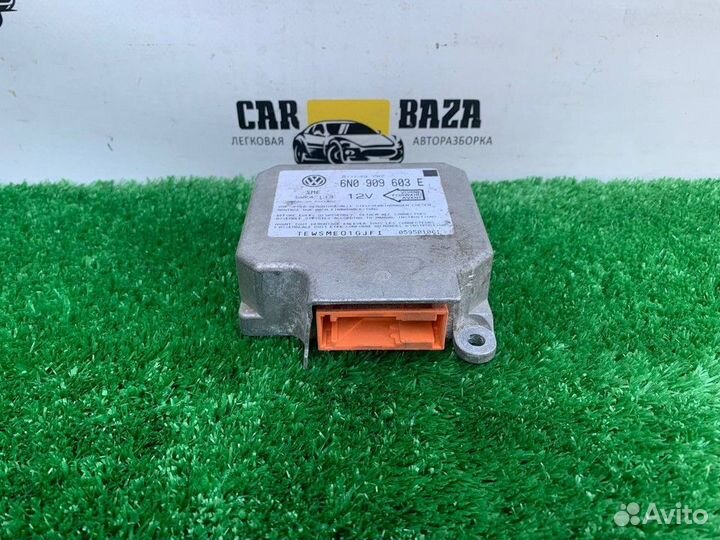 Блок управления airbag Volkswagen Golf