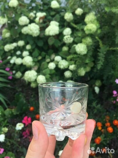 Хрустальные рюмки