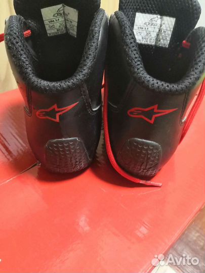 Ботинки для автоспорта