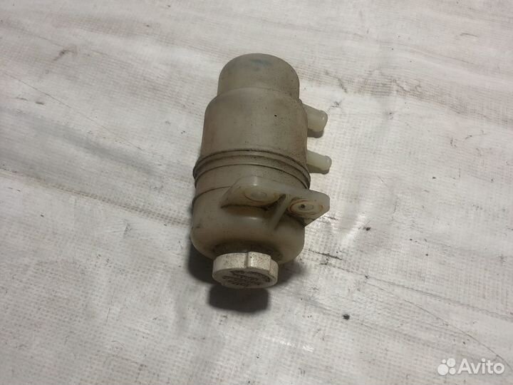 Бачок гур mitsubishi lancer 9