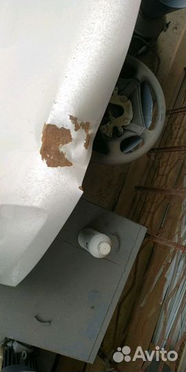 Капот Тойота 200