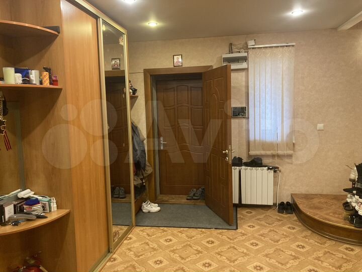 Коттедж 218 м² на участке 6 сот.