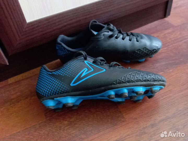 Футбольные бутсы