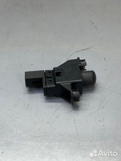 Кнопка сброса спидометра Hyundai Solaris 1 1.6