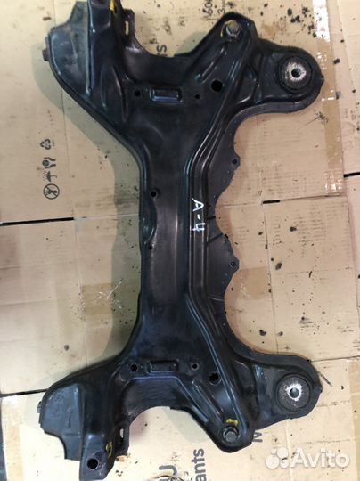 Подрамник Skoda Octavia A4