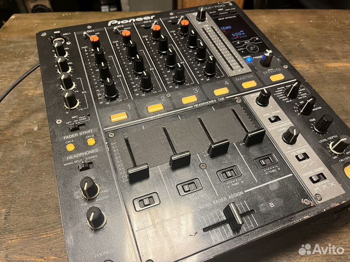 Микшерный пульт Pioneer djm700