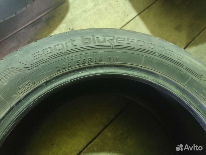 Dunlop Sport BluResponse 205/55 R16