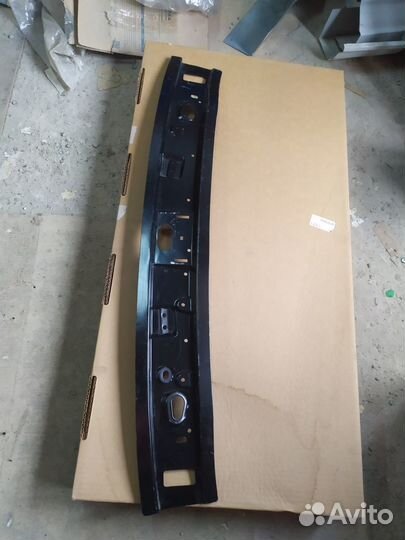 Поперечина верхняя Peugeot 207