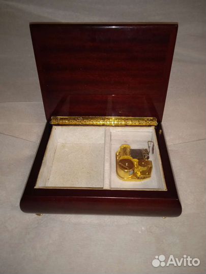 Музыкальная шкатулка